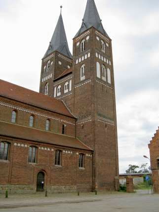 das ehemalige Prämonstratenserkloster in Jerichow - der älteste Backsteinbau Norddeutschlands